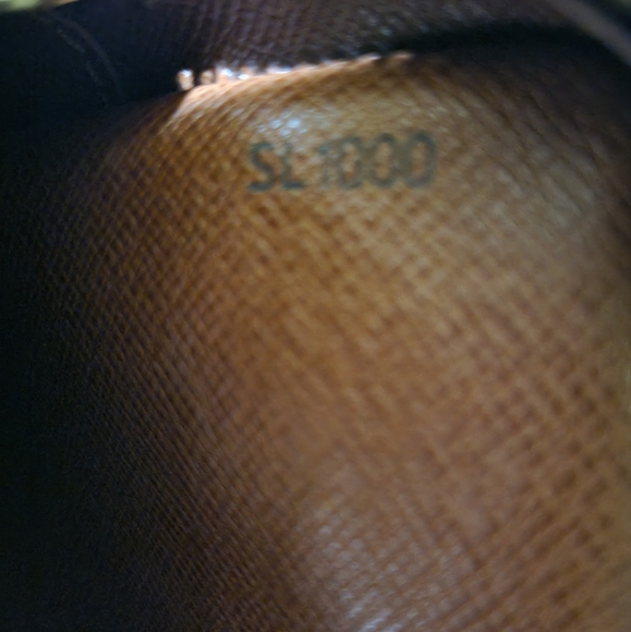 LOUIS VUITTON MARLY DRAGONNE CLUTCH VERY GOOD CONDITION VINTAGE - Picture 9 of 10